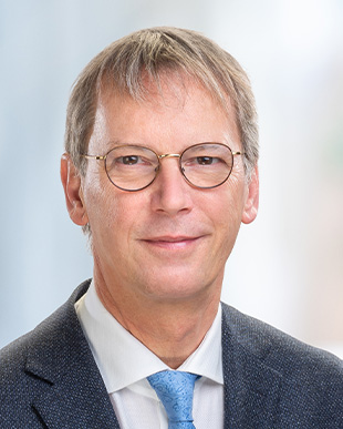 Prof. Dr. Hans-Georg Kräusslich  (Foto)